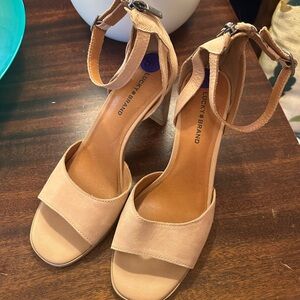 Lucky Brand Tan Block Heel Sandals